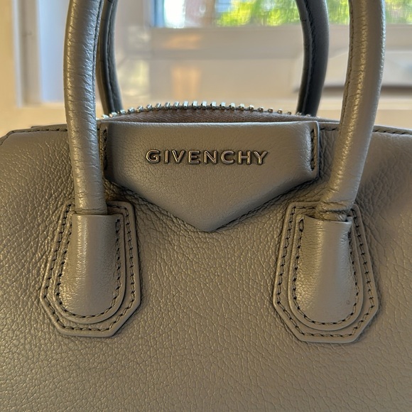Givenchy Mini Antigona in Pearl Gray - Picture 5 of 15